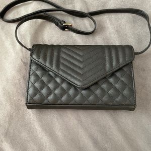 NWT Francesca’s black purse